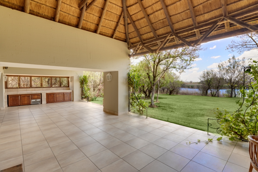 4 Bedroom Property for Sale in Cloudy Creek Free State